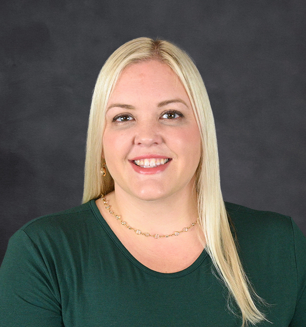 Julie Steinbruegge, Sales Assistant