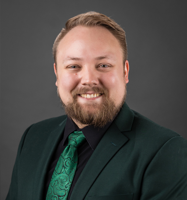 Alex Vito Fuegner, Banking Center Manager